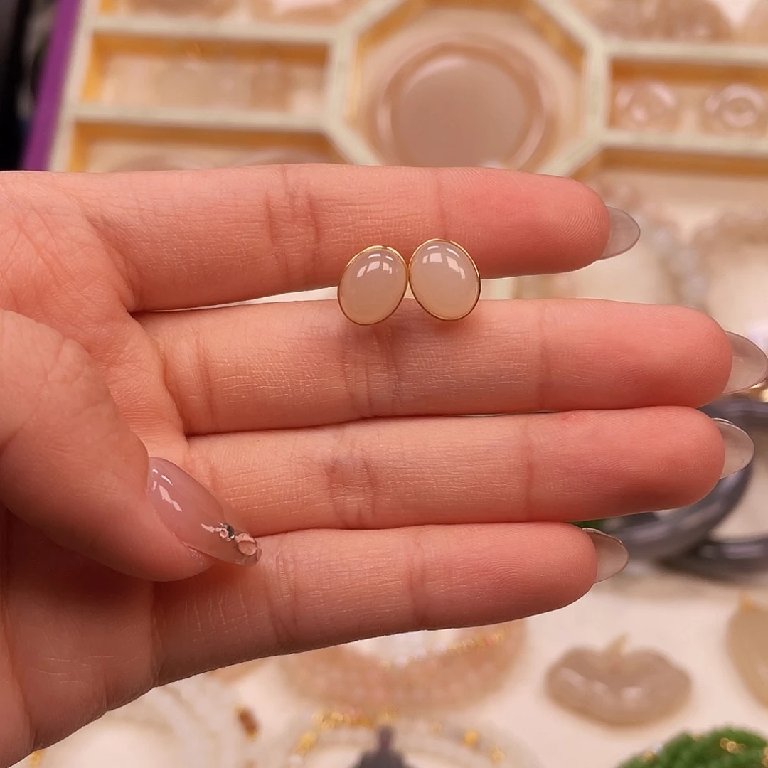 和田玉耳饰18K金镶嵌