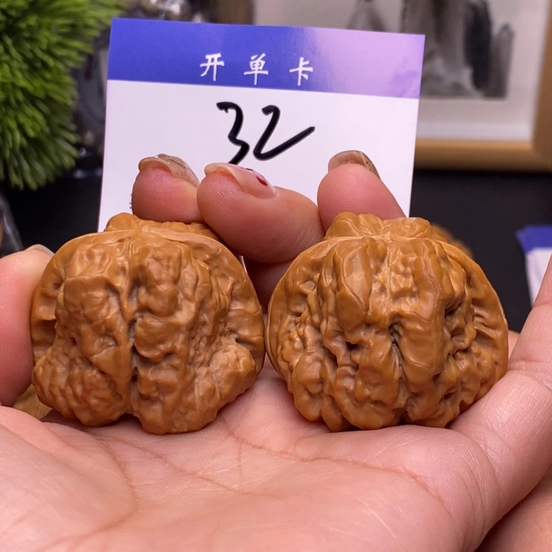 桃核吊坠蛤蟆头43有修s