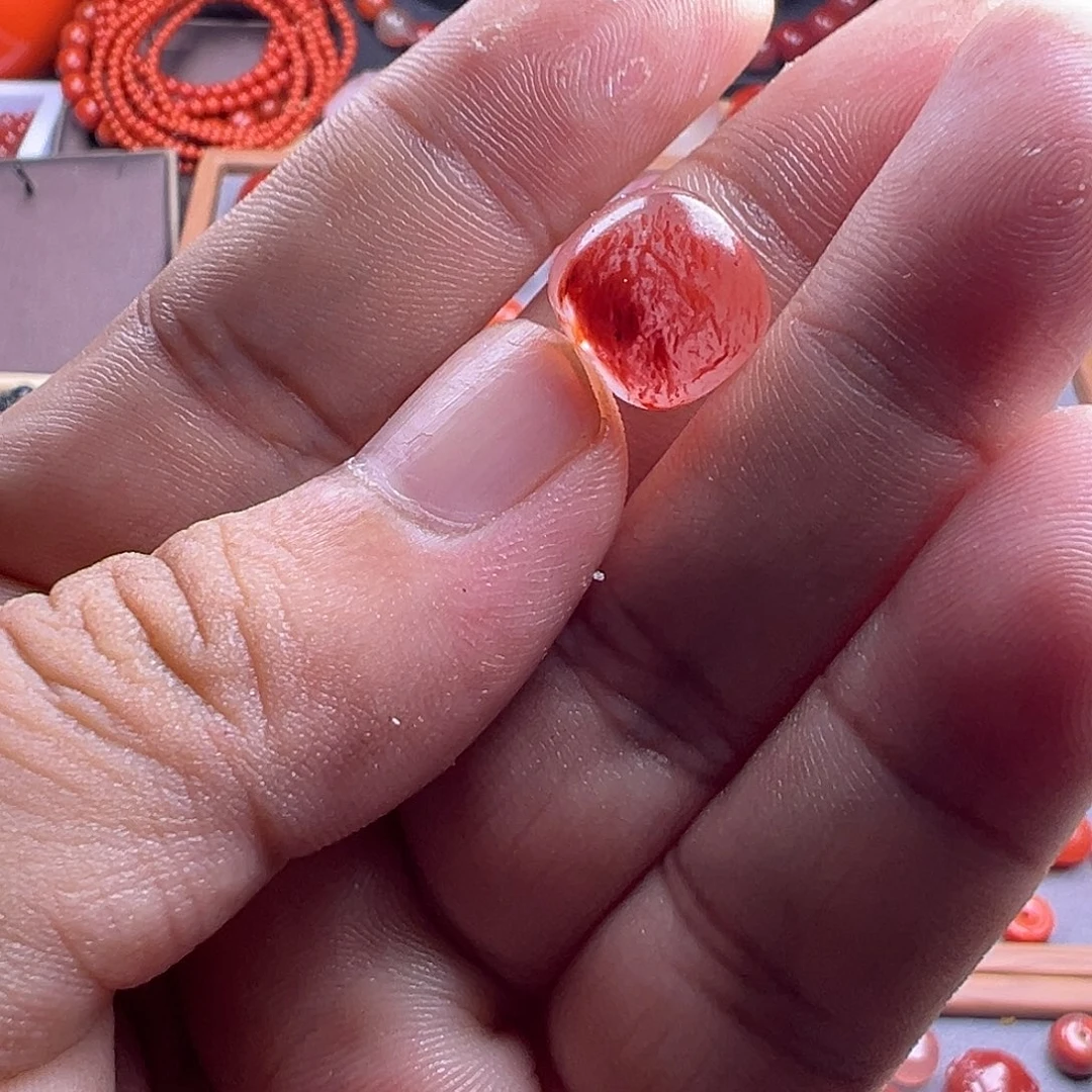 南红玛瑙未镶嵌珠宝奇石