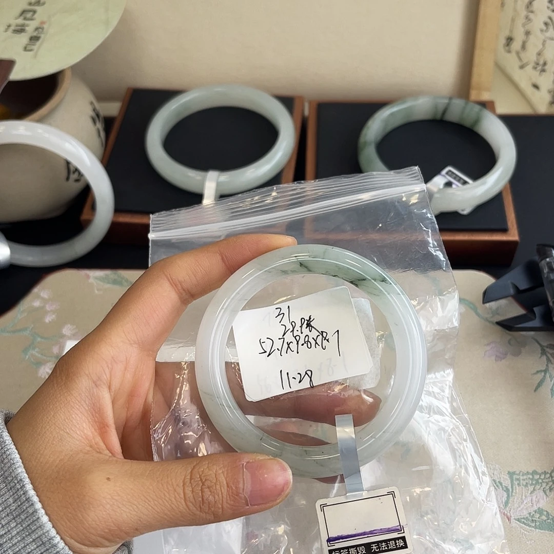 石英质玉未镶嵌手镯31