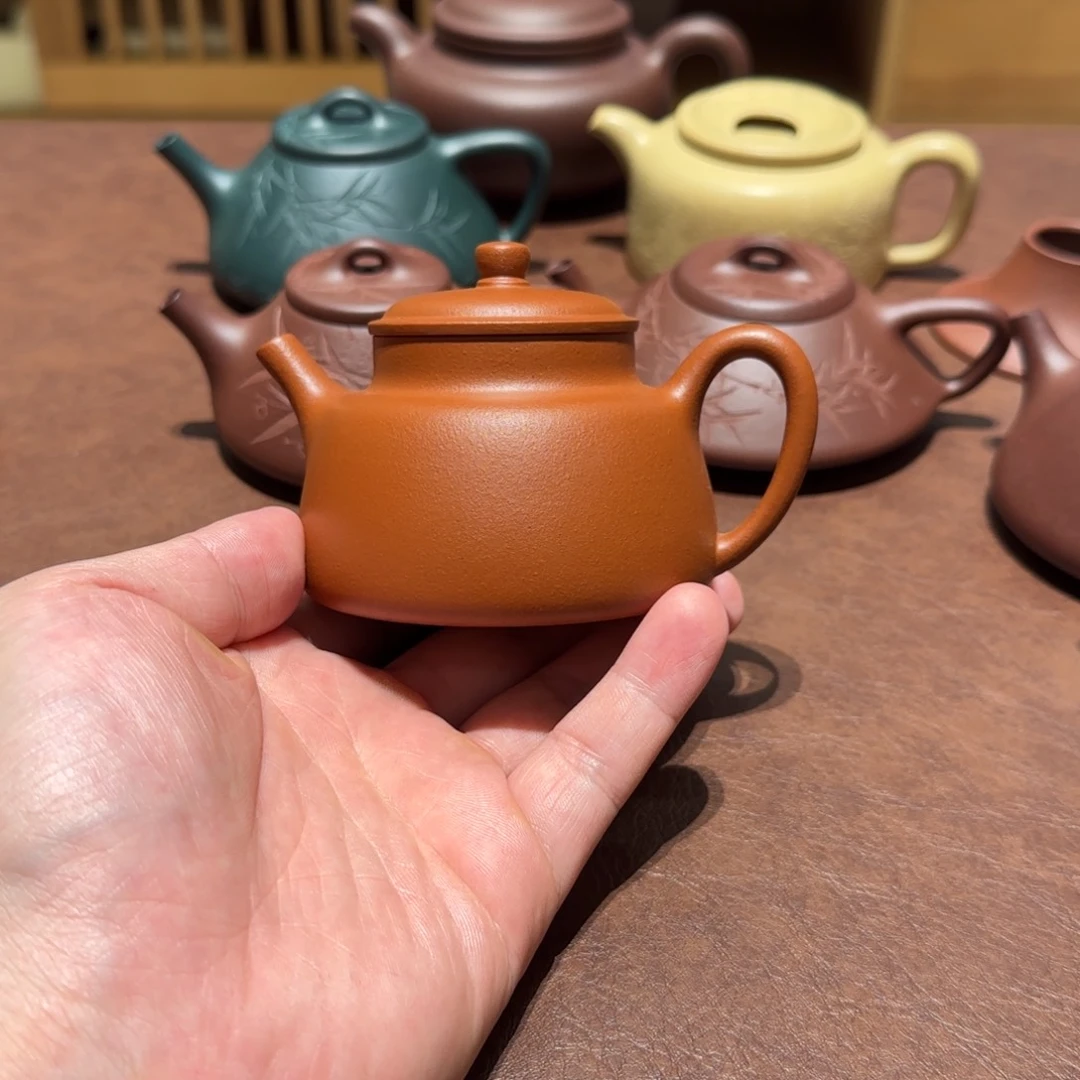 紫砂茶壶朱泥言心