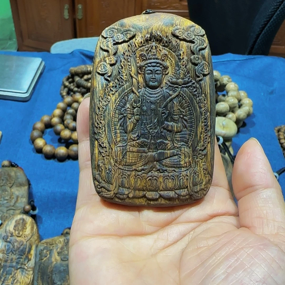 ꧁***꧂沉香碎屑沉香海南白奇乌身虚空菩萨37克带绳
