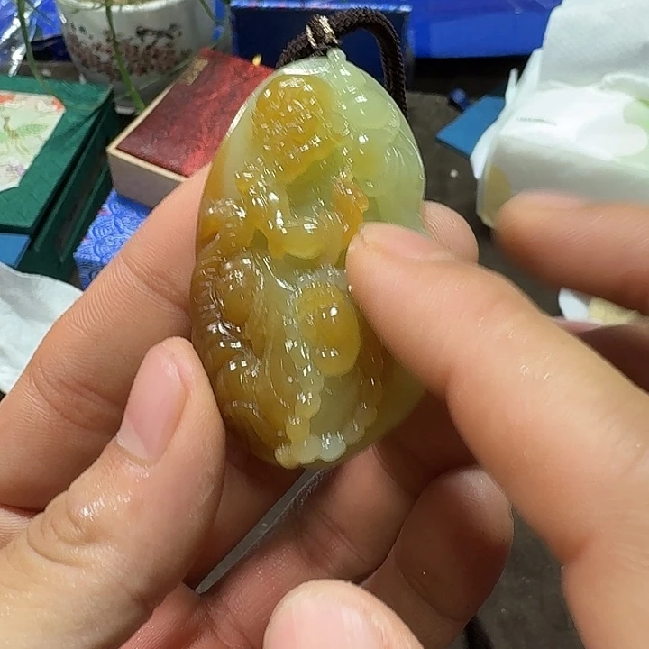 未镶嵌和田玉（糖玉）车挂