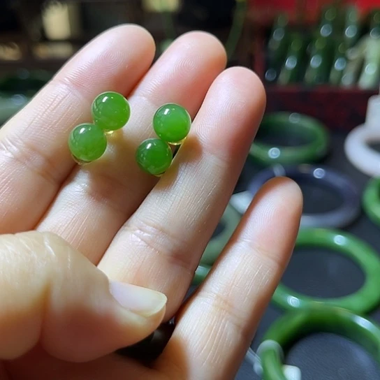 ****和田玉未镶嵌耳饰多样发其一