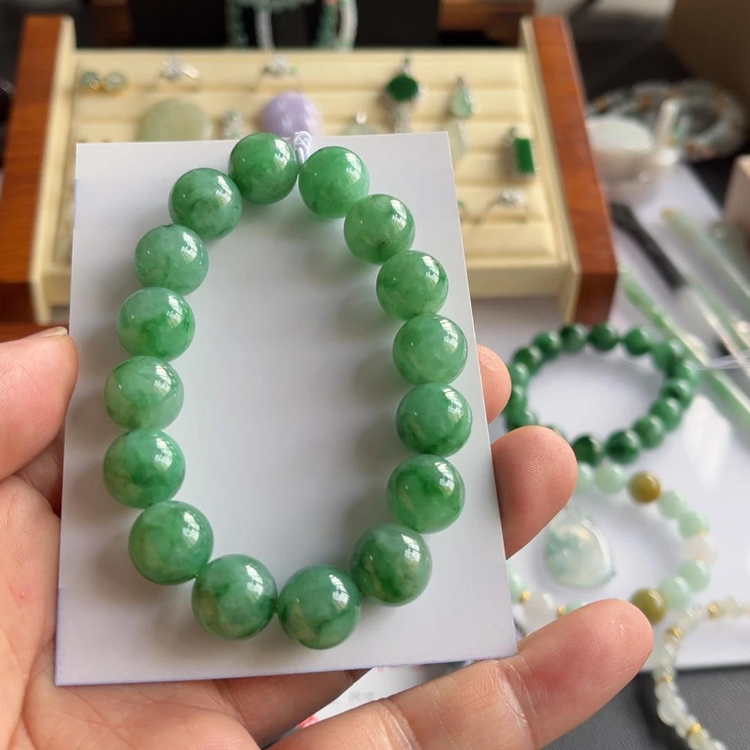 翡翠手串未镶嵌杨**气福利