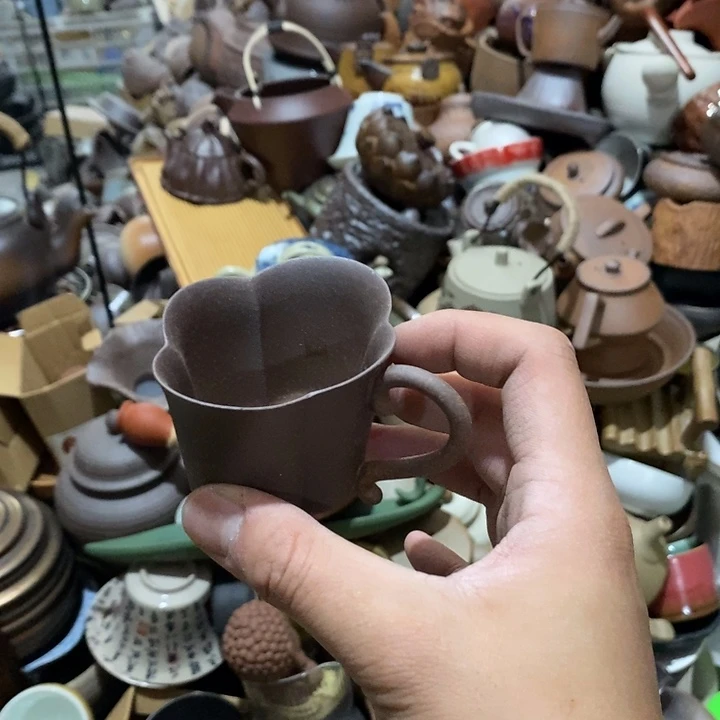 瓷片荷花的一种色彩和颜色一样