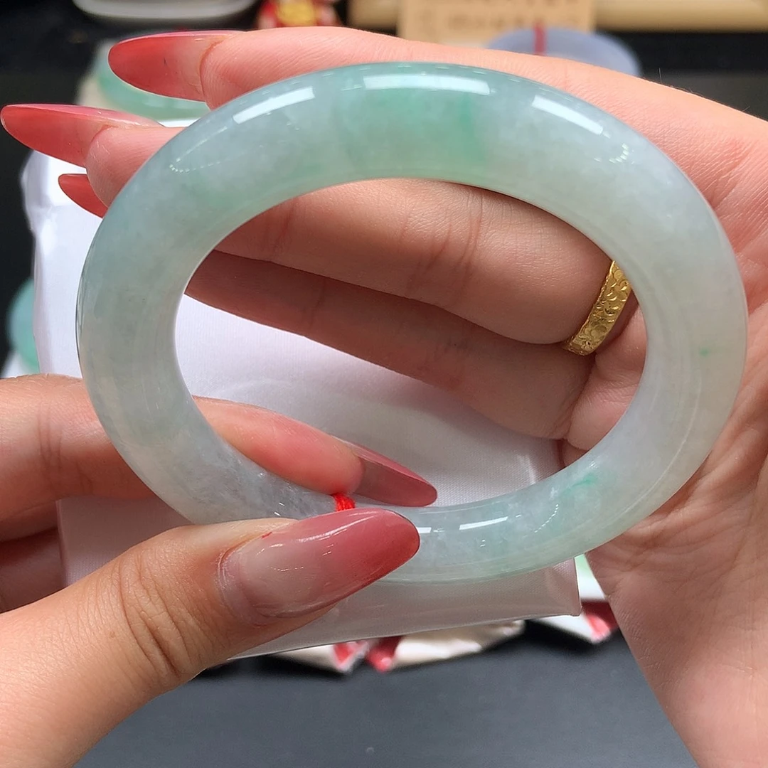 翡翠未镶嵌手镯7号