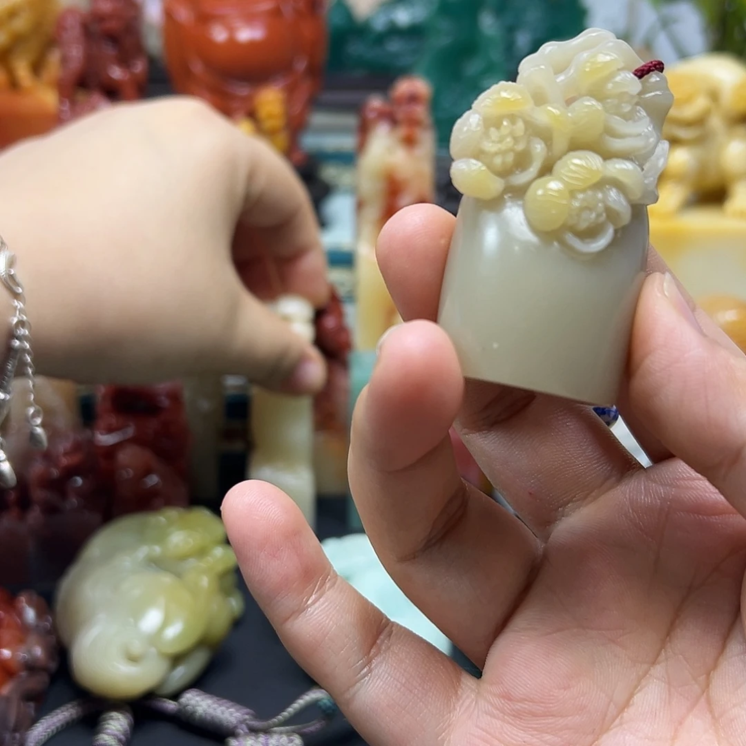 小***酌寿山石印章雕刻工艺