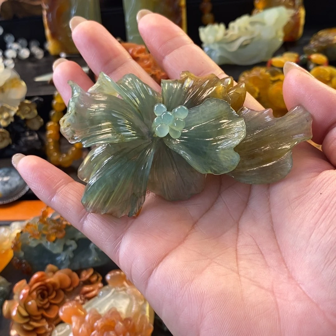 蛇纹石玉未镶嵌颈饰天***故