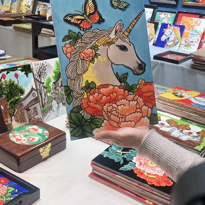 【闪购商品】瓷片K****e马