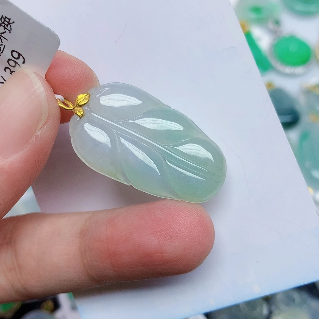 翡翠18K金镶嵌颈饰356686