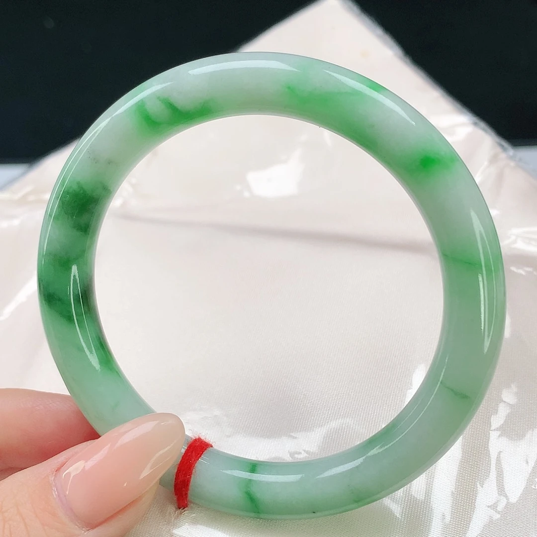 未镶嵌手镯翡翠835