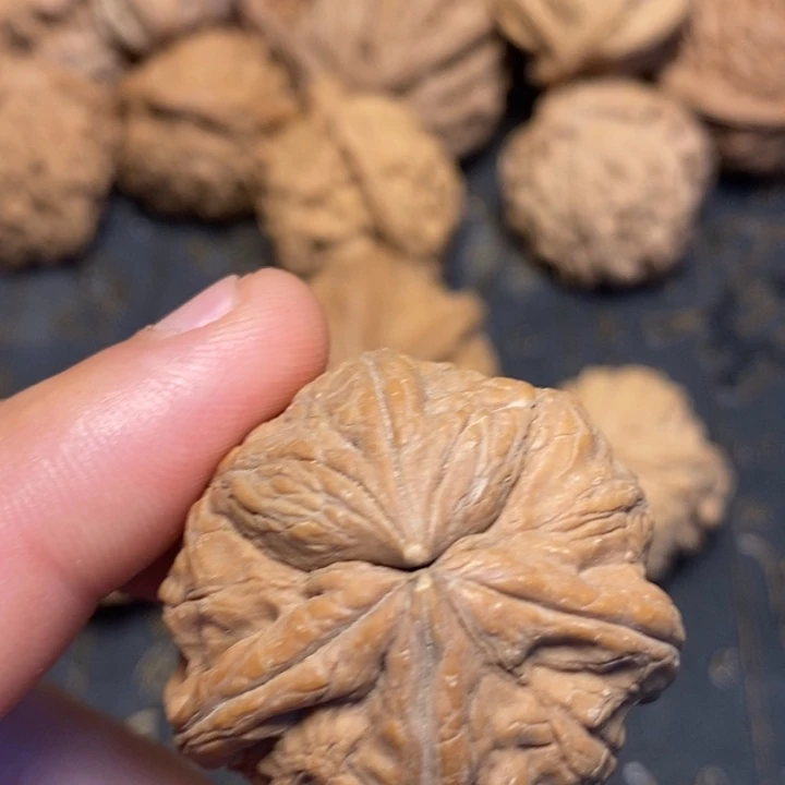 文玩核桃吊坠森***1文玩核桃异形单只