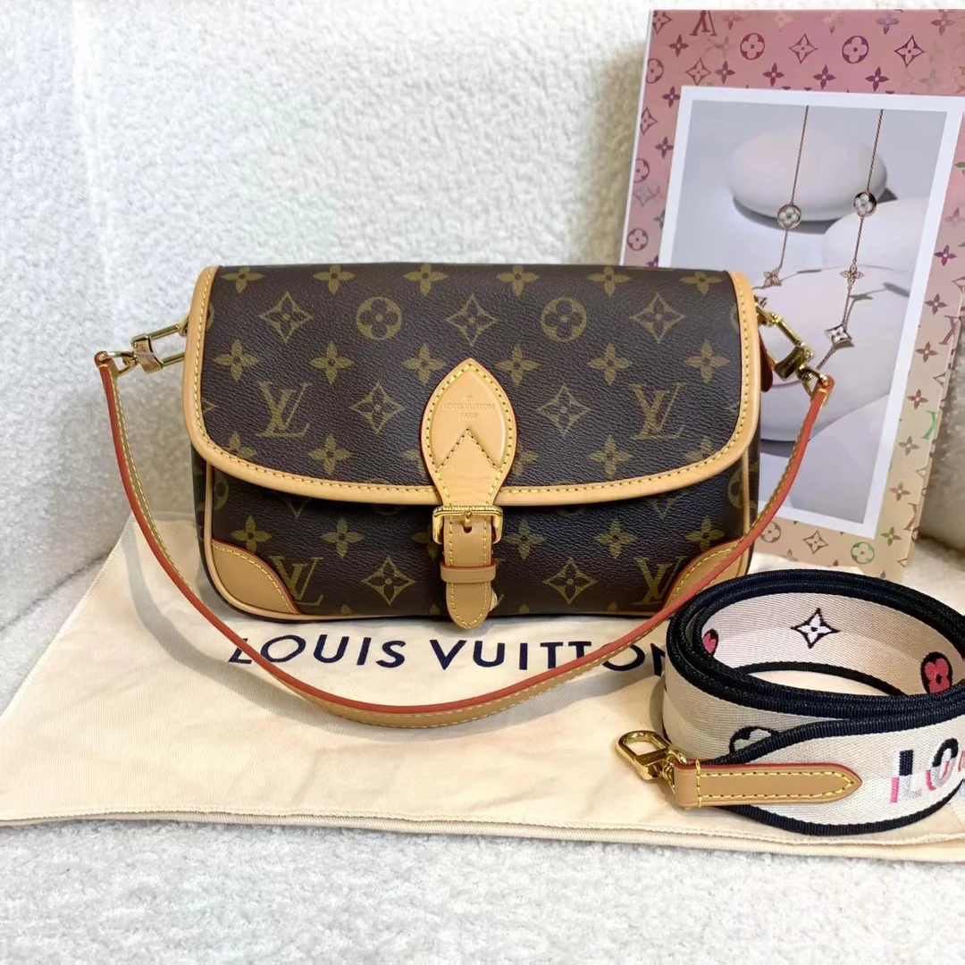 99新 LouisVuitton/路易威登 壹臻/ 老花法棍包米黑肩带 77719501
