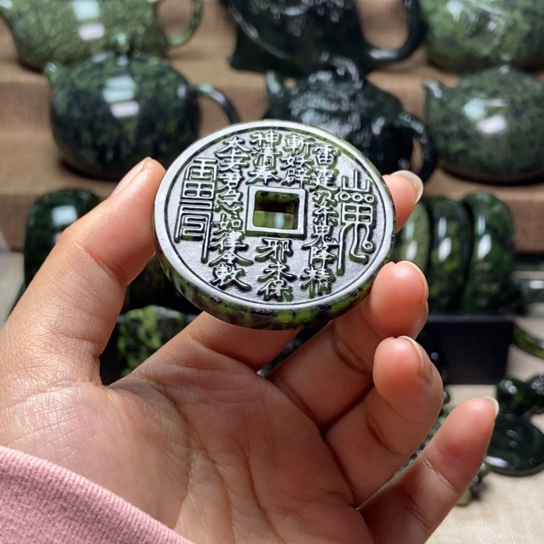 蛇纹石玉未镶嵌药王石吊坠