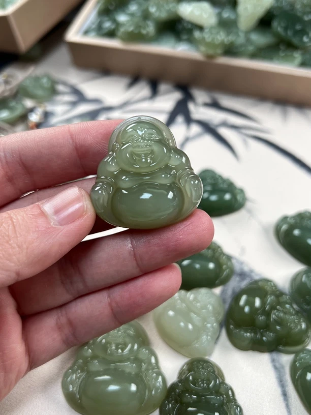 和田玉青海料佛公瑕疵款