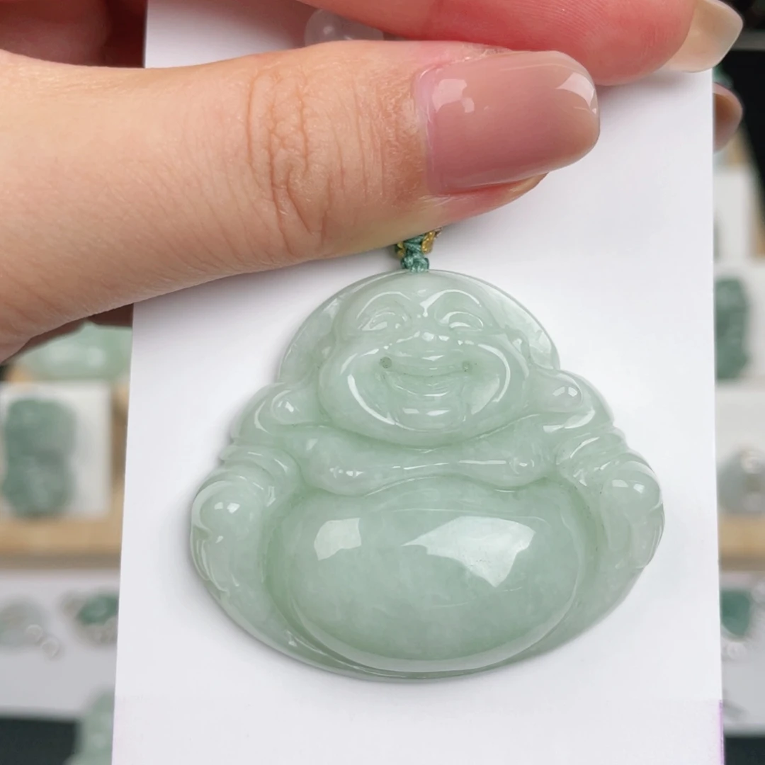 翡翠未镶嵌颈饰佛公