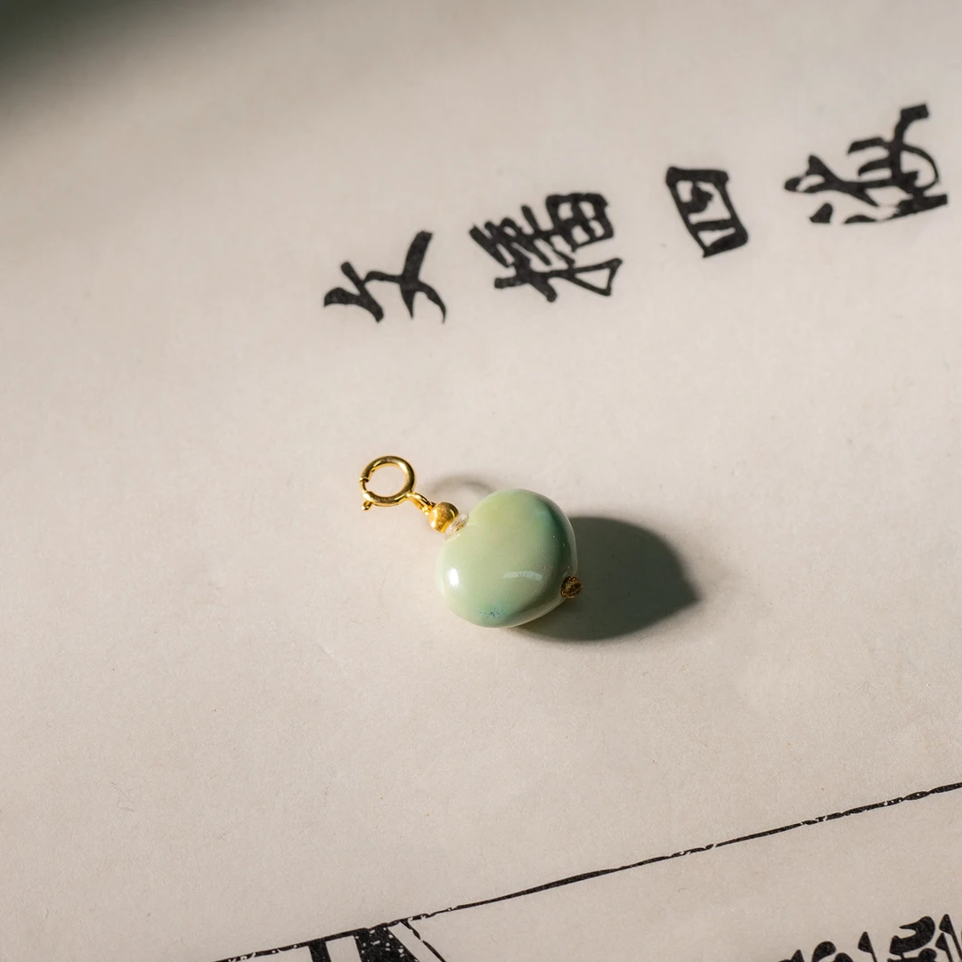 【世间臻宝】18K绿松爱心滴流吊坠/Q1367/多样性发一件/4