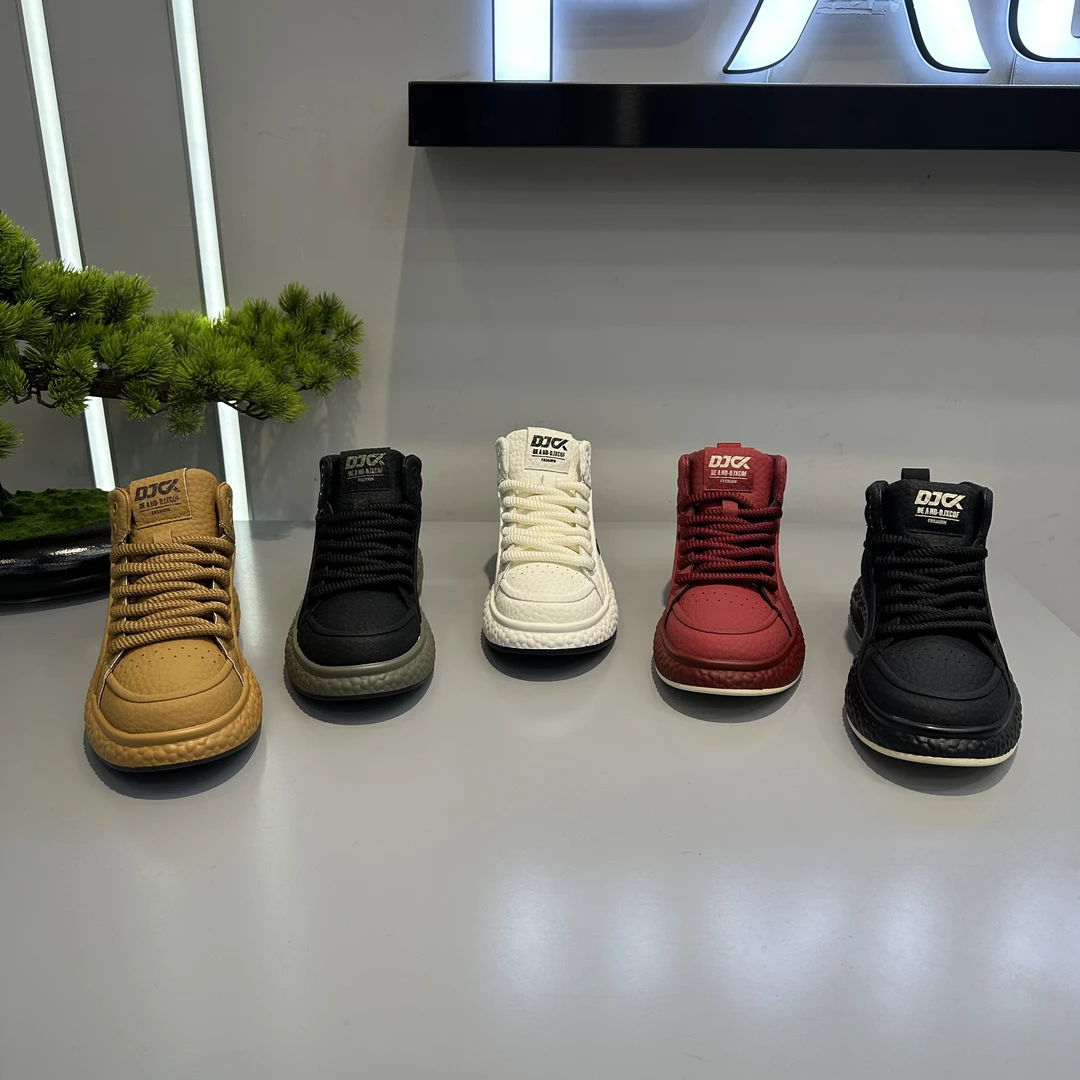 68-727秋冬新款男士休闲鞋运动风系带中帮时尚皮面运动鞋