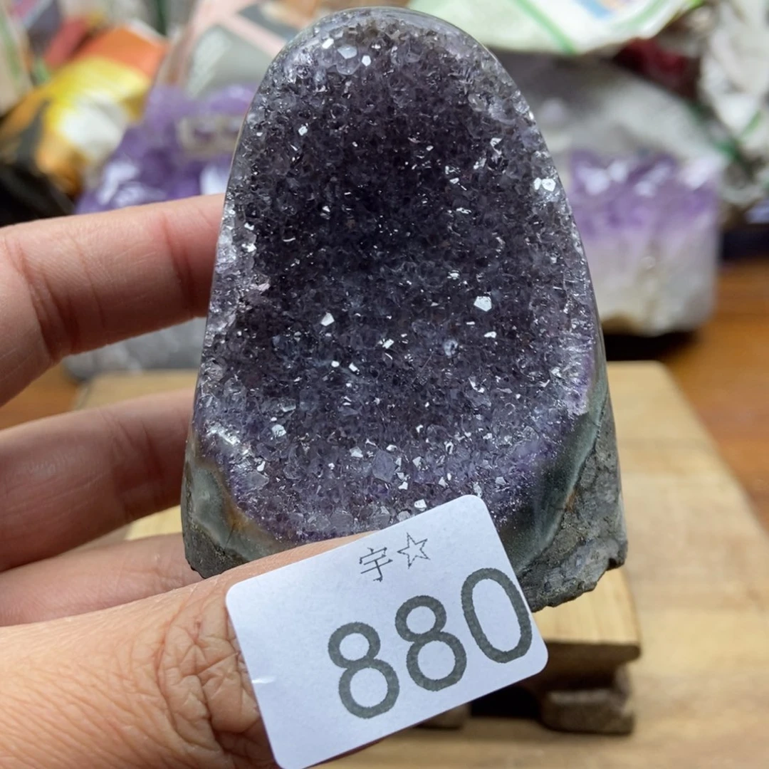 紫晶天然水晶摆件未镶嵌