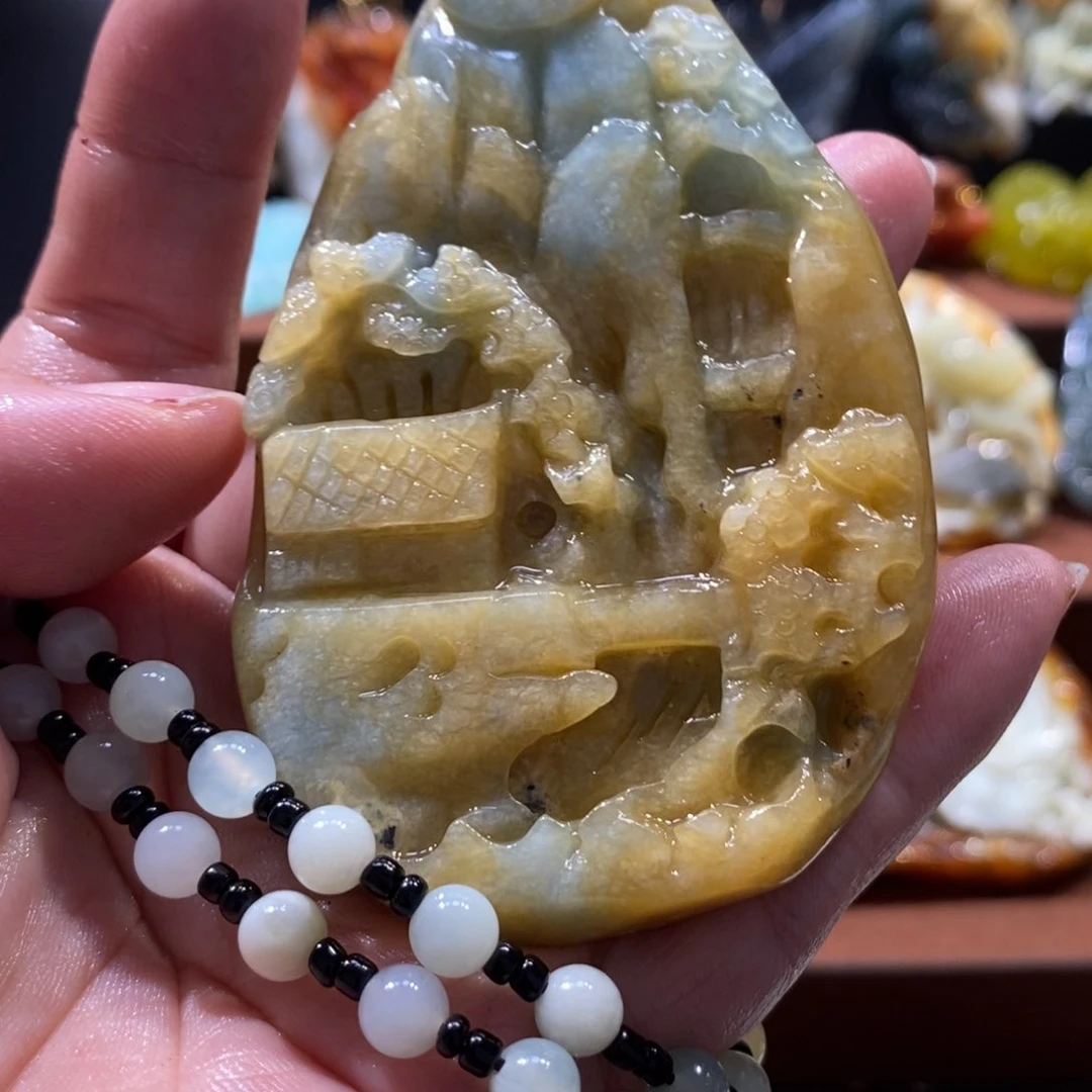 蛇纹石玉颈饰未镶嵌