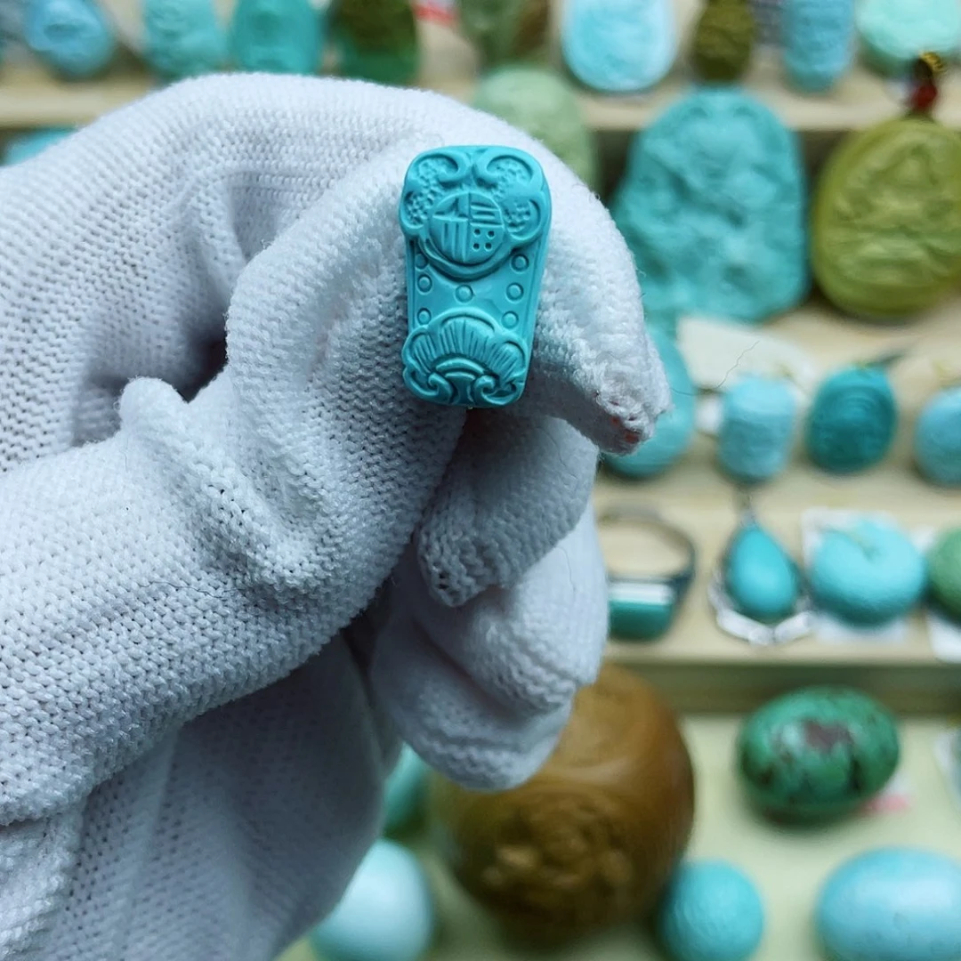 未镶嵌绿松石珠宝奇石