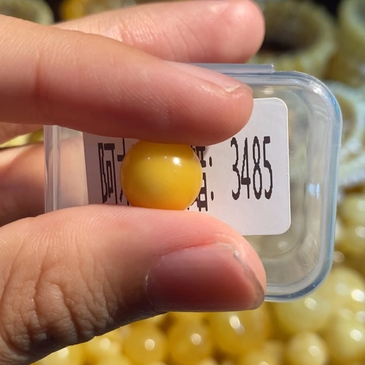 琥珀未镶嵌珠宝奇石3485