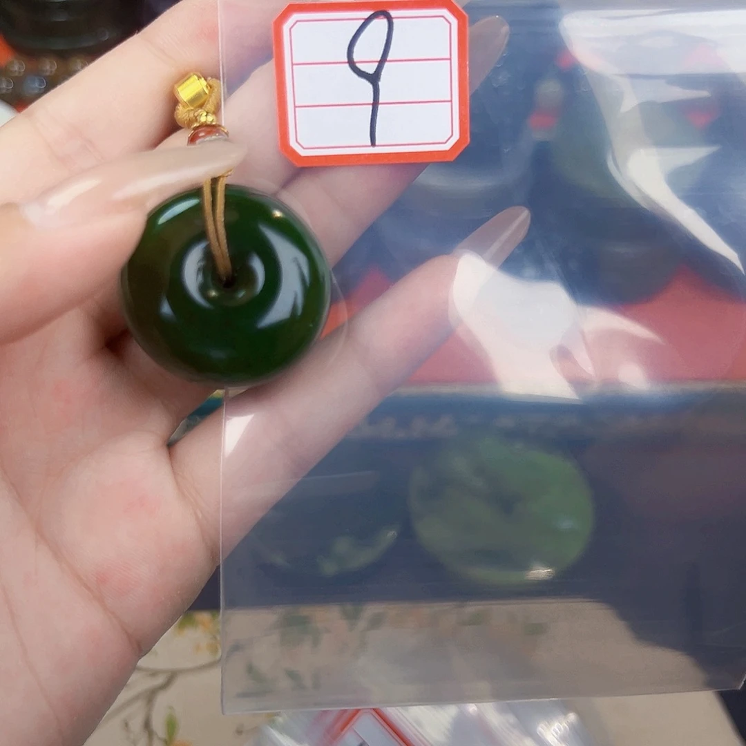 和田玉未镶嵌珠宝半成品