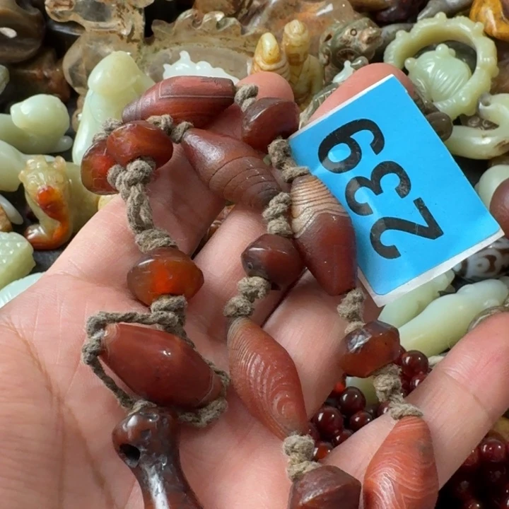 玛瑙/玉髓颈饰合金