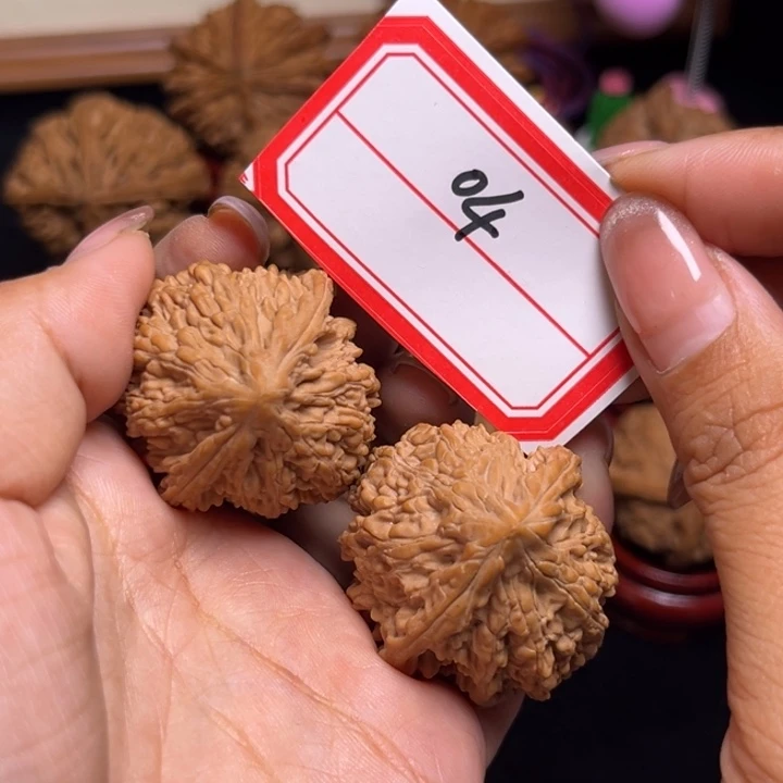 文玩核桃吊坠35全品边肚同尺塔尖04