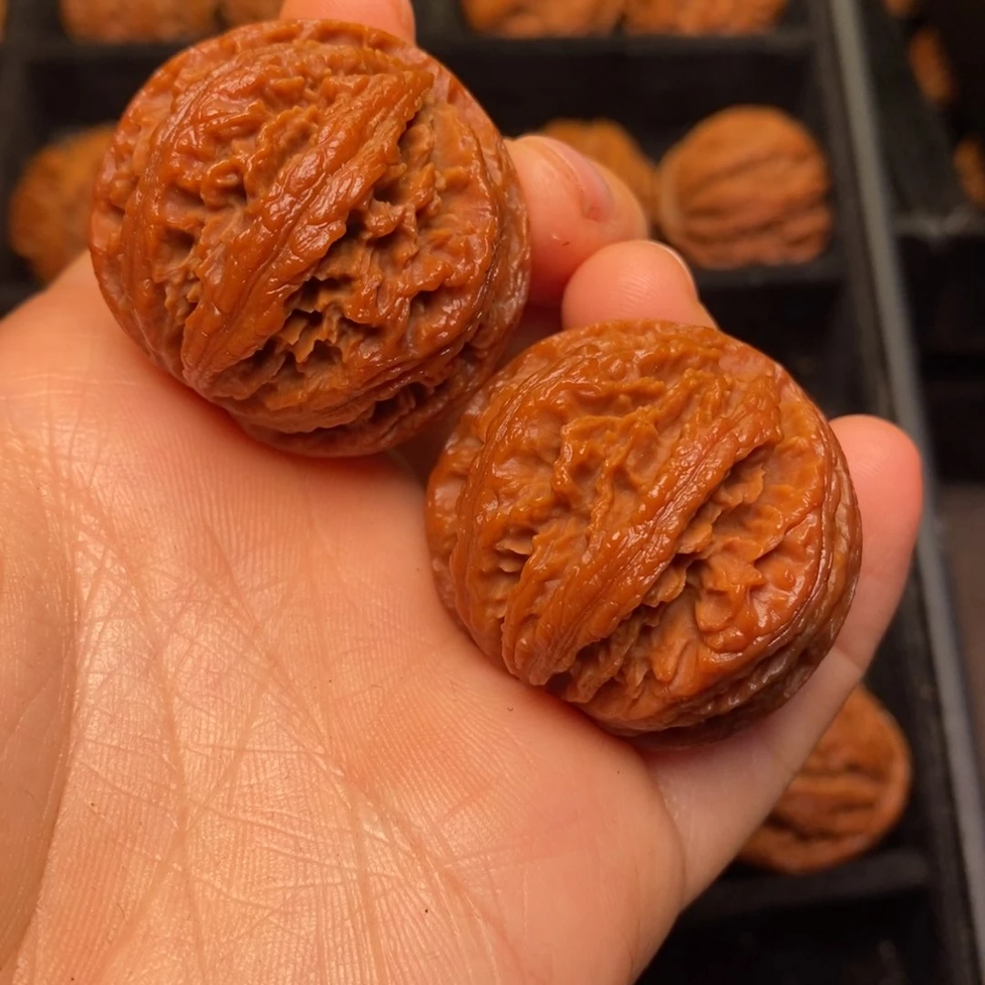 文玩核桃把件秦岭山脉核桃