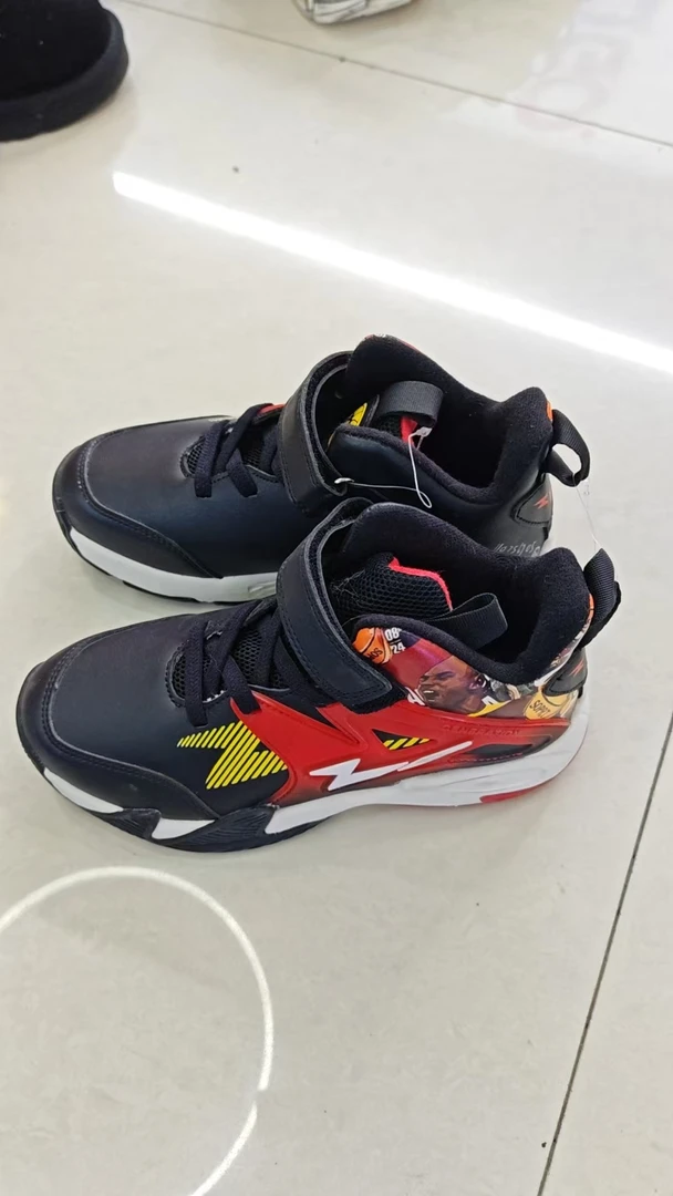 编号4秋冬款儿童运动鞋