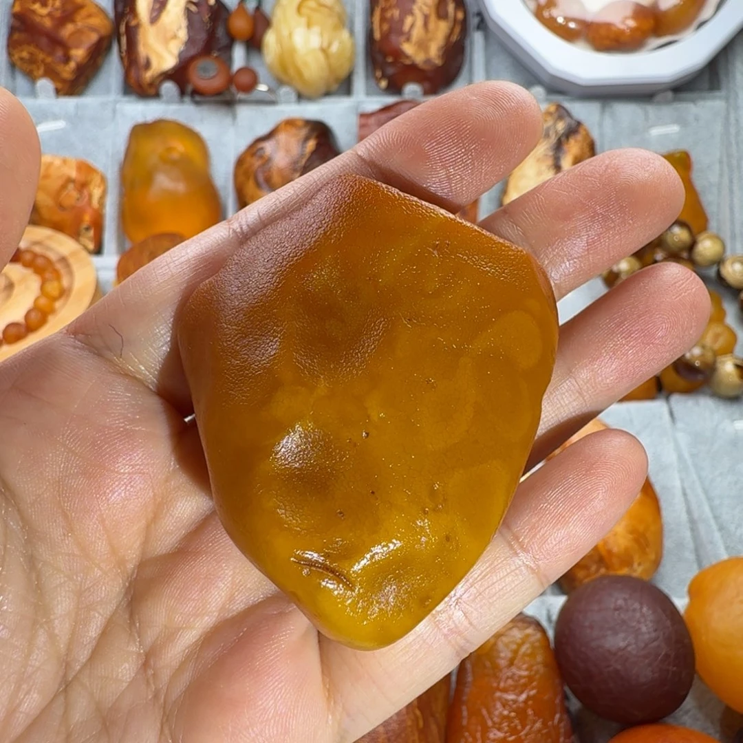 定制琥珀未镶嵌盾牌原石