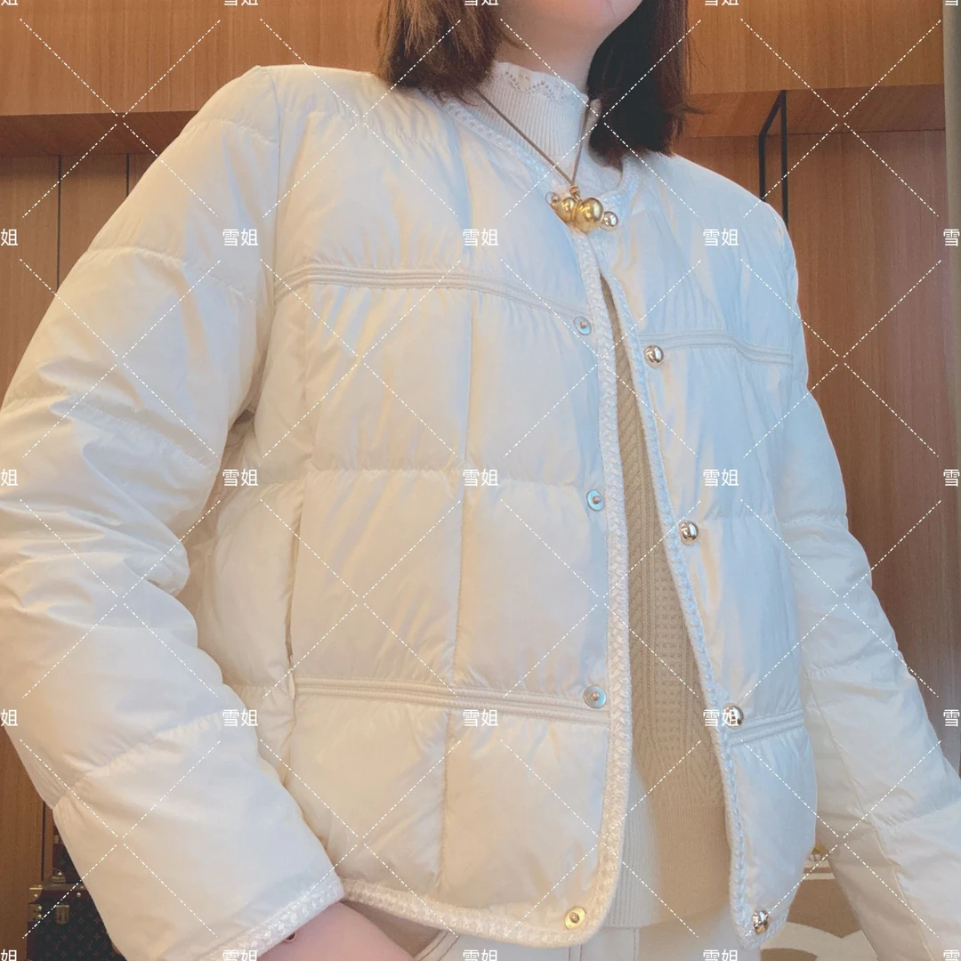 雪姐服饰「方格羽绒服」新款圆领短款羽绒服设计外套