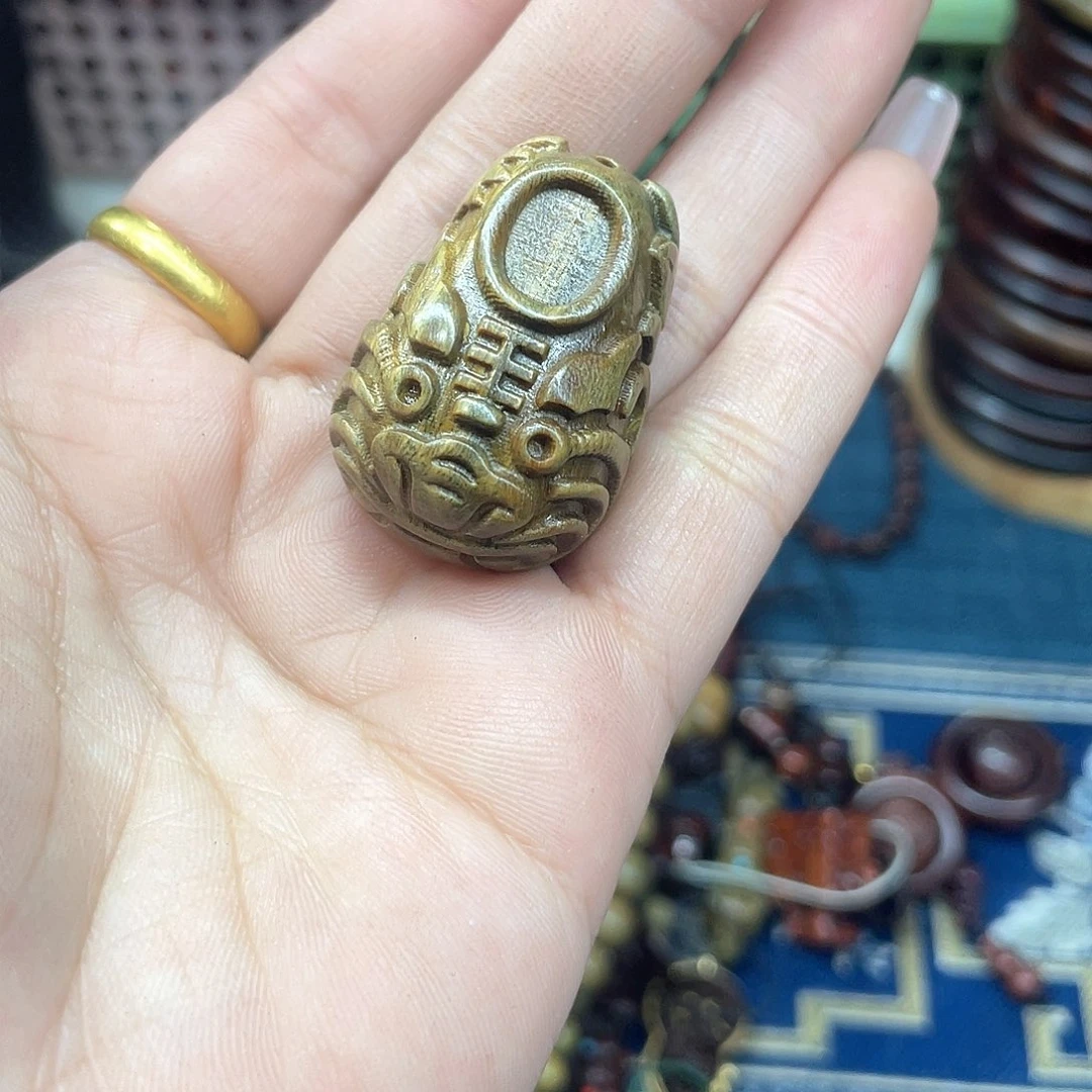 维腊木（绿檀）无事牌