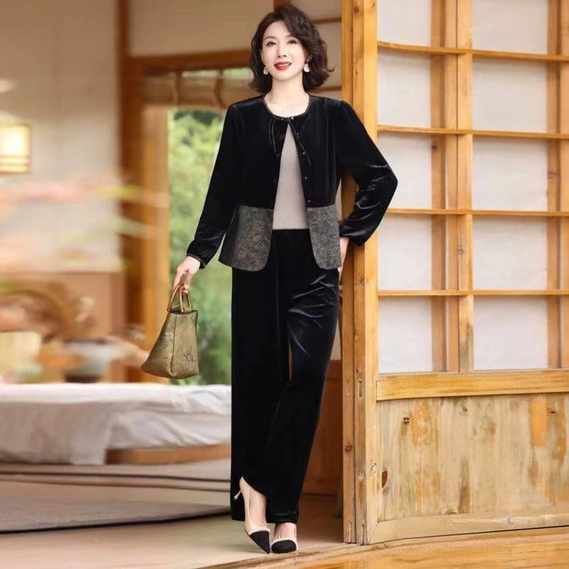 中老年女装春秋新款中式气质长袖金丝绒休闲套装