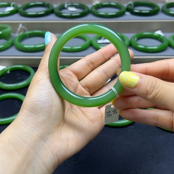 和田玉（碧玉）手镯未镶嵌