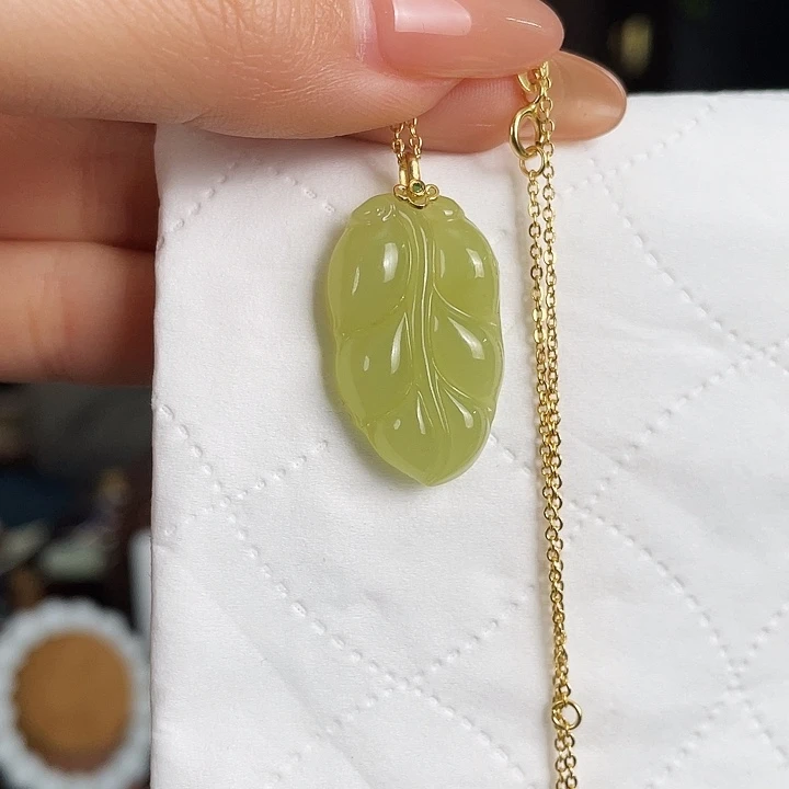 和田玉18K金镶嵌颈饰定制发货