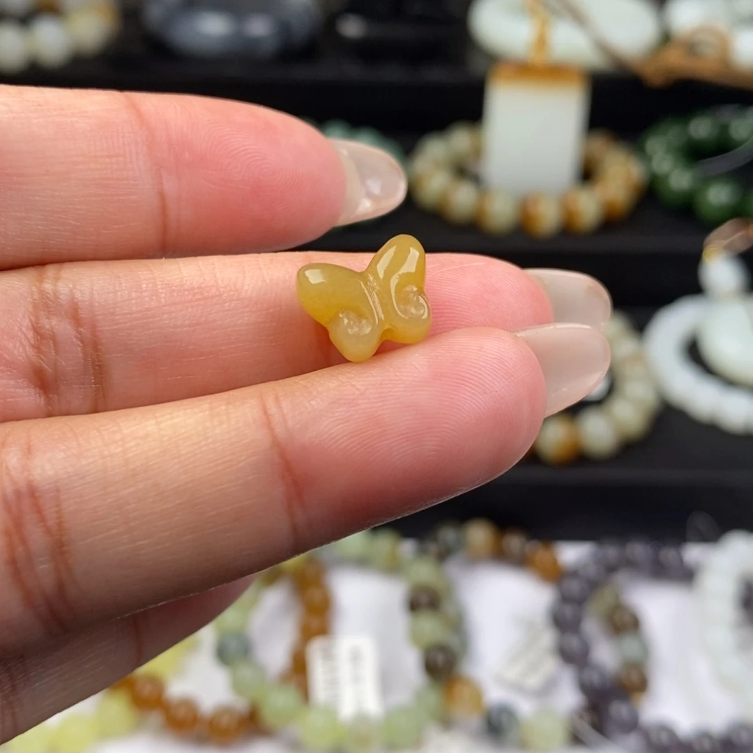 和田玉吊坠未镶嵌