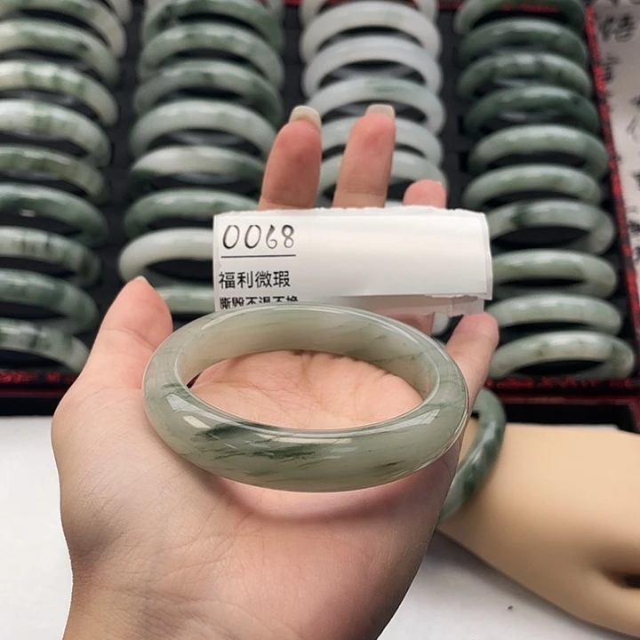 石英岩玉未镶嵌手镯