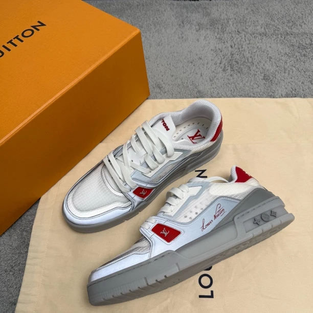 未使用 LouisVuitton/路易威登 trainer 25新款美洲杯系列 红尾