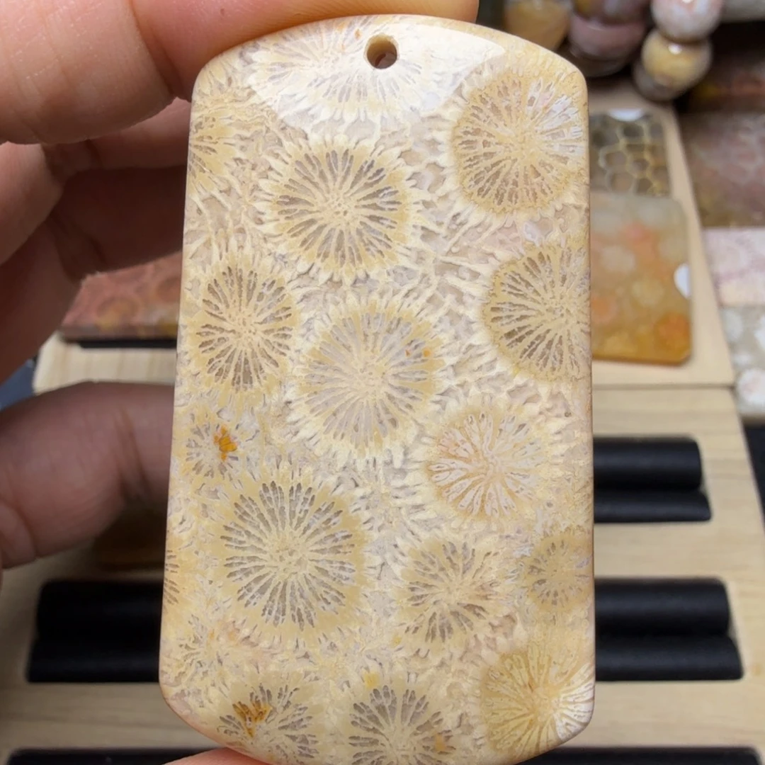 硅化玉未镶嵌纯天然色有机玉石保真色