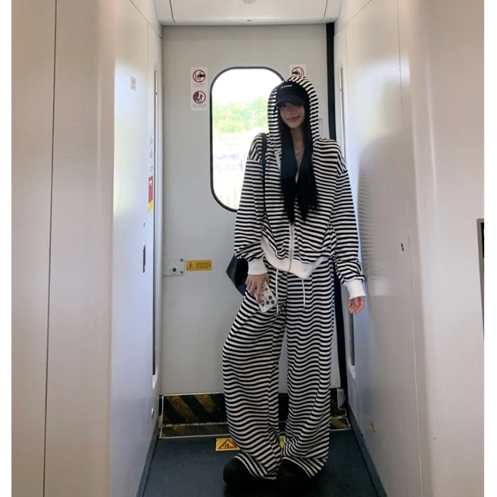 复古慵懒风休闲套装女秋季新款宽松条纹开衫连帽卫衣休闲裤两件套
