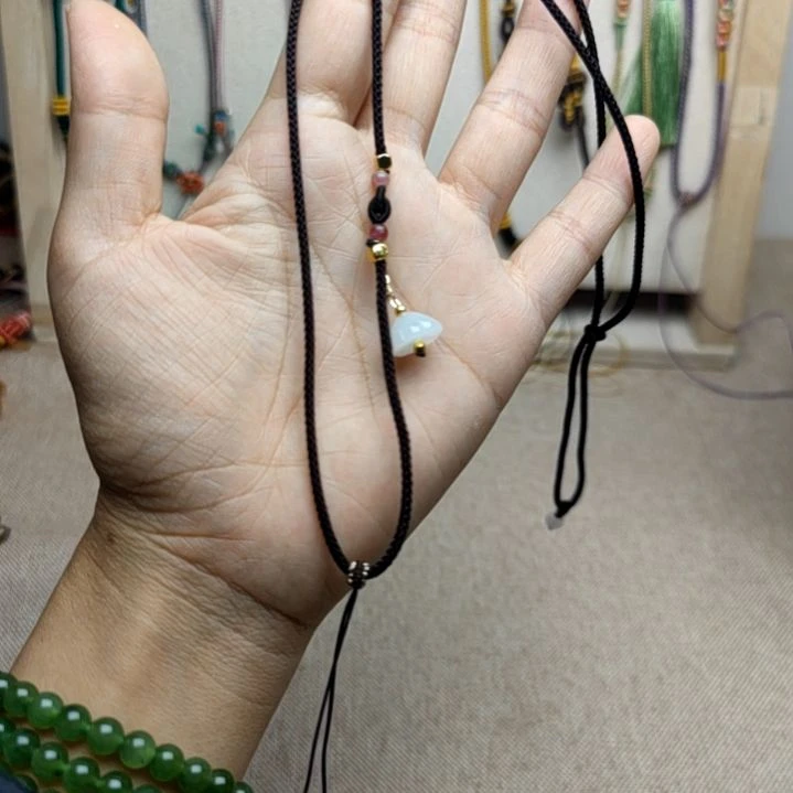 other其他（非贵金属类材质）挂绳