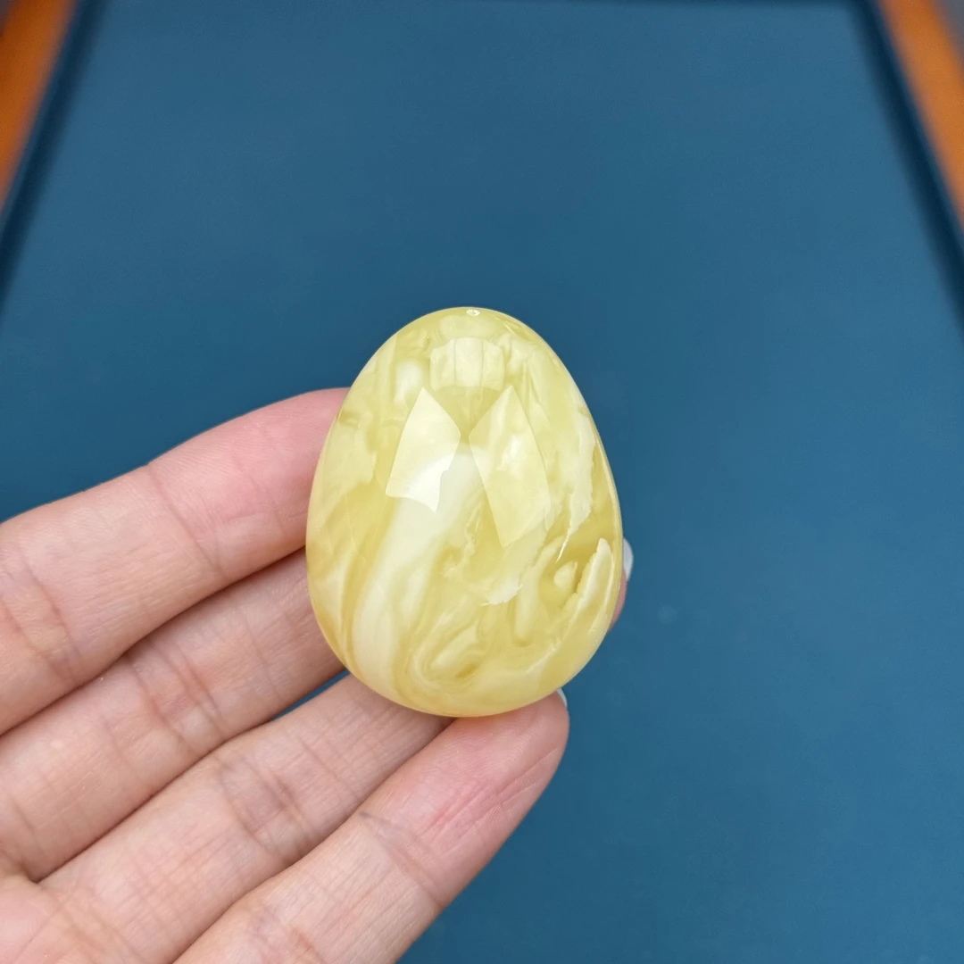 Y2099天然原矿蜜蜡 柠檬黄白花水滴牌 31*39*18mm抖音基地质检发