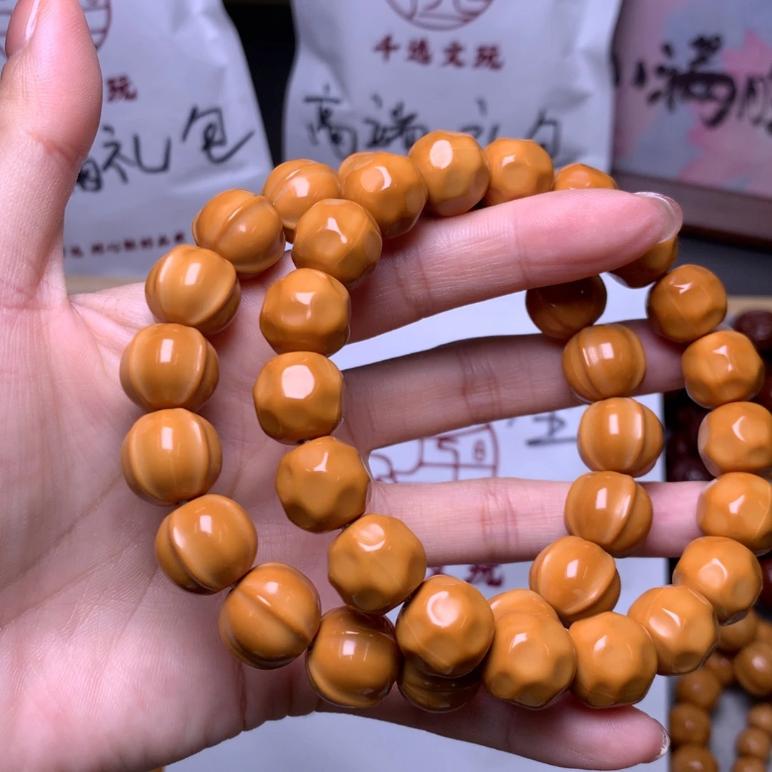 猴头核桃手串鲨鱼奶酪