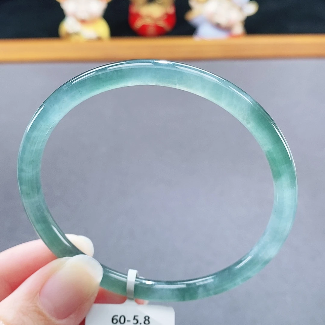 翡翠未镶嵌手镯55