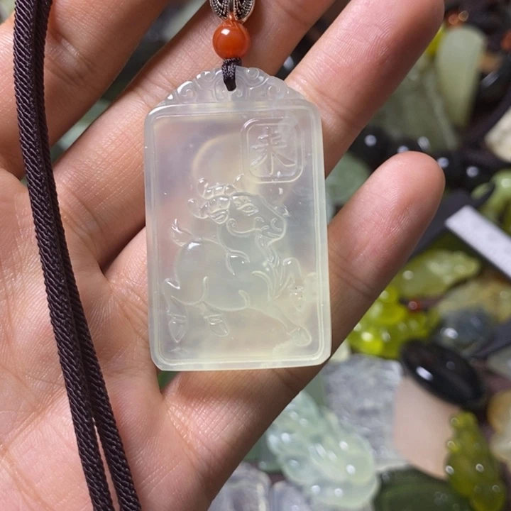 岫玉岫玉颈饰未镶嵌与*行