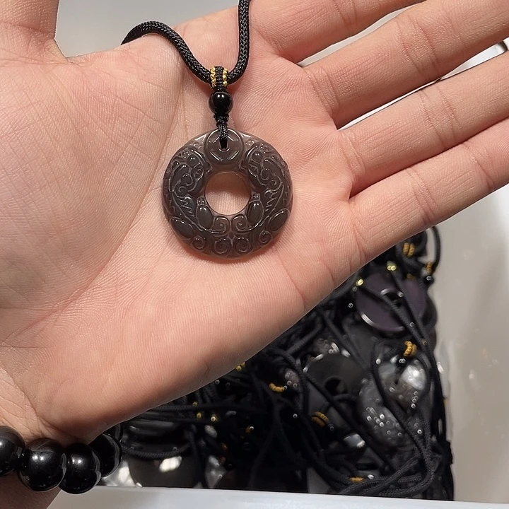 黑曜岩合金颈饰冰种双貔貅