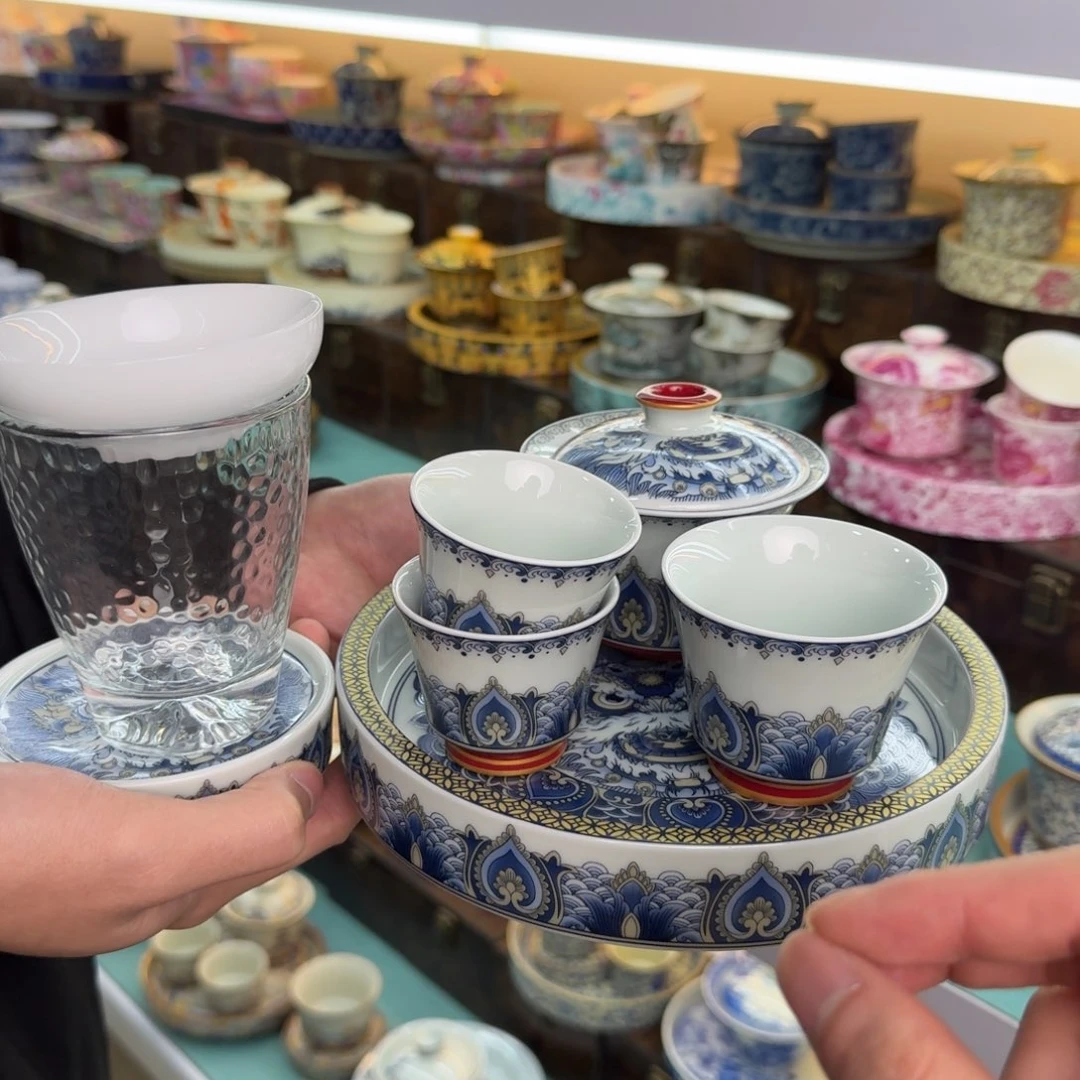 祝我们成为的更好的人